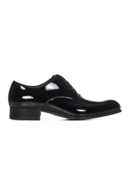 black-patent-leather-laced-shoes