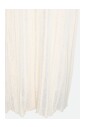 robe-longue-beurre-avec-details-transparent