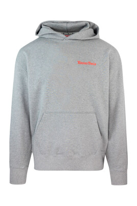 pull-gris-avec-imprime-au-dos