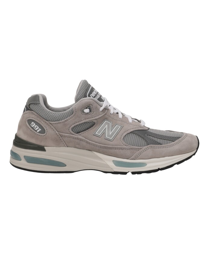 sneaker-bas
