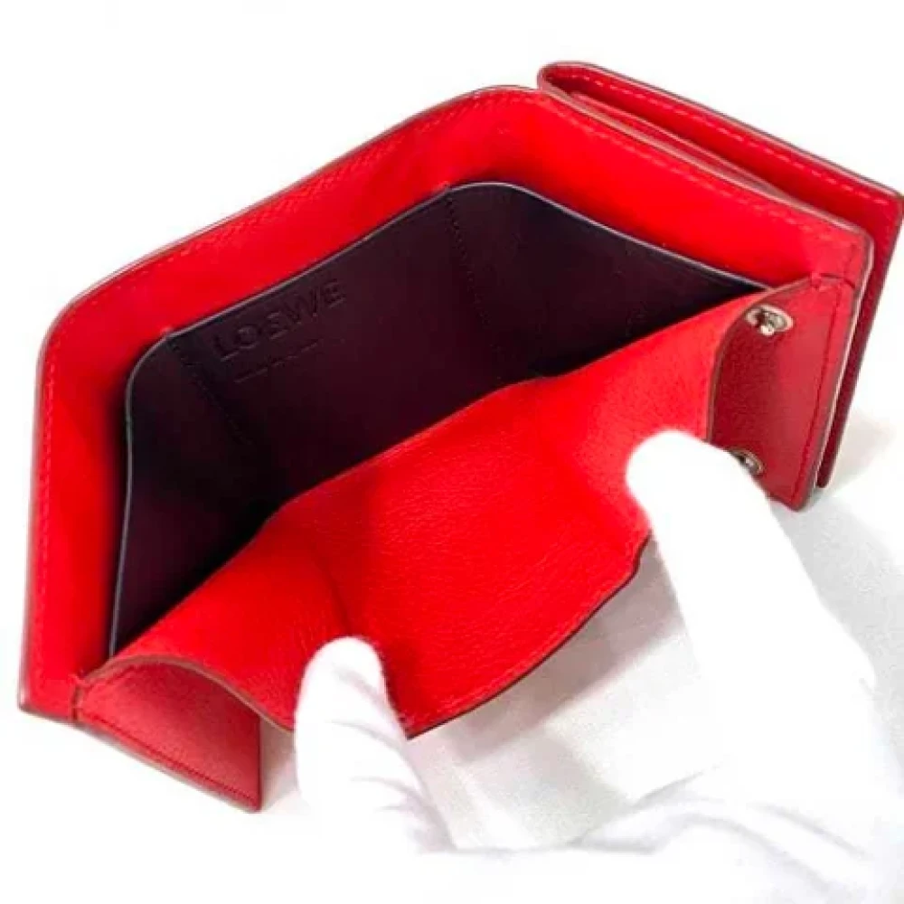 Loewe Pre-owned Leather wallets Red Dames