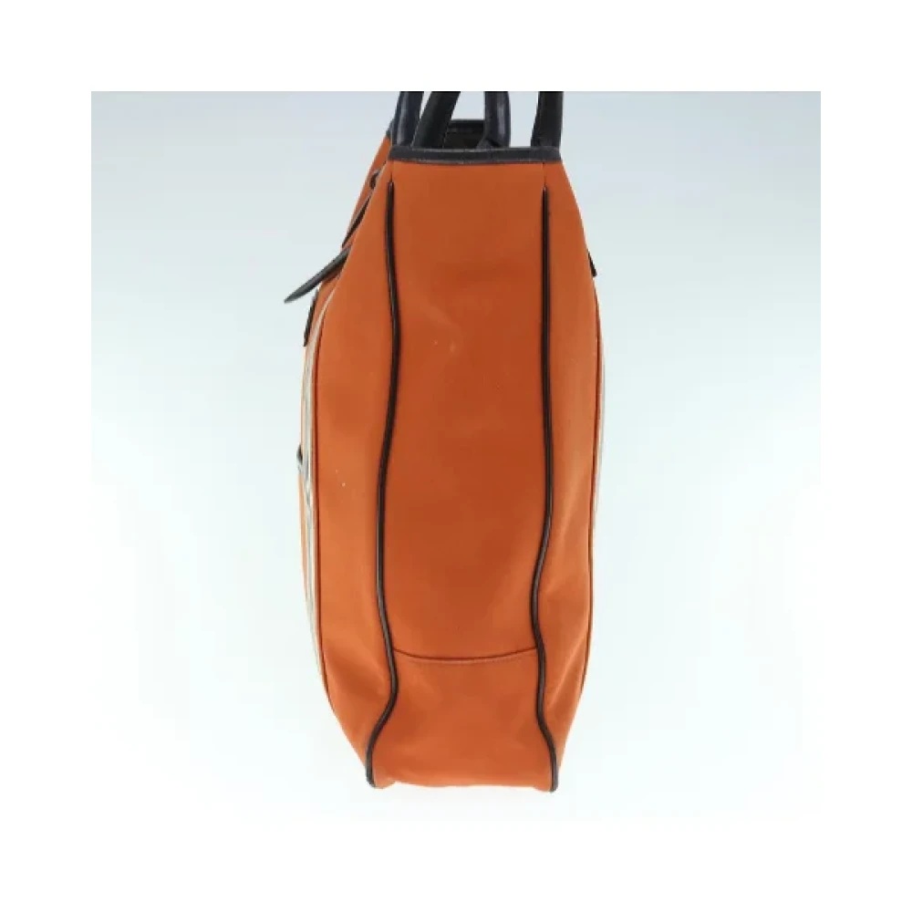 Burberry Vintage Pre-owned Canvas shoulder-bags Orange Dames