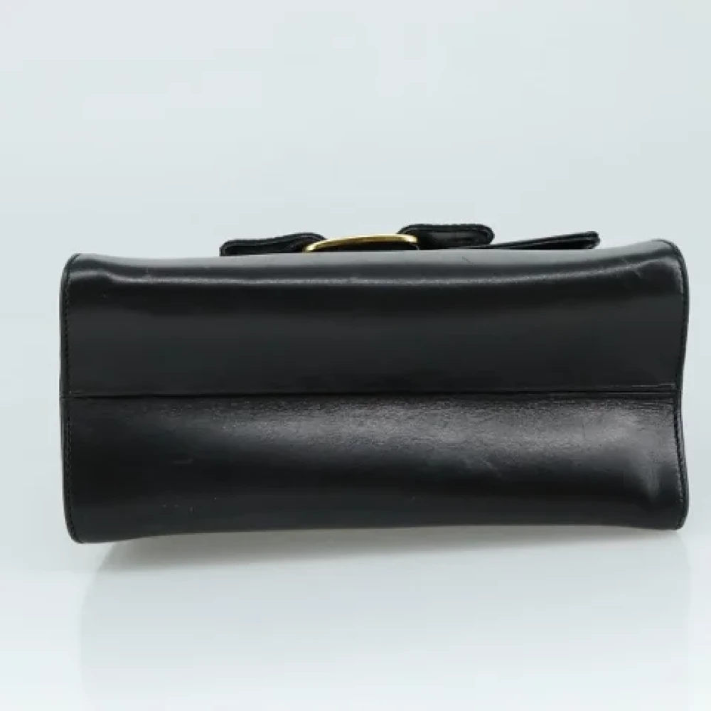 Salvatore Ferragamo Pre-owned Leather handbags Black Dames