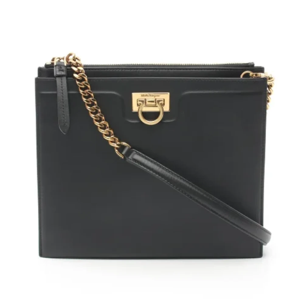 Salvatore Ferragamo Pre-owned Leather shoulder-bags Black Dames