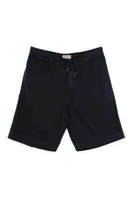 Shorts med dragsko och veck