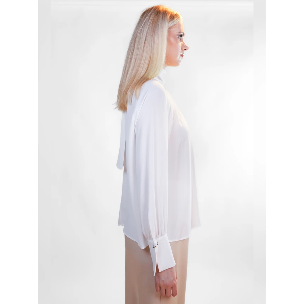 Beatrice .b Zijden Blouse met Mock Neck en Flounce Hem White Dames