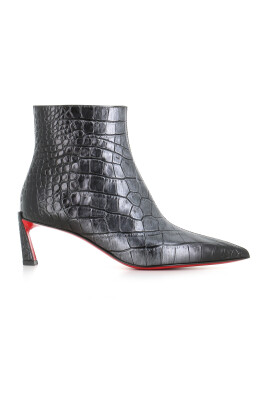 black-leather-ankle-boots