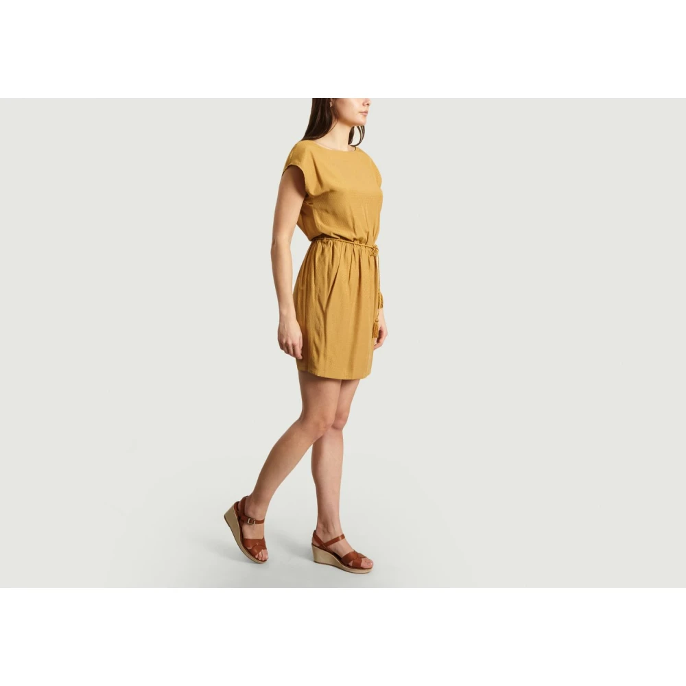 Sessun Honing Jacquard Jurk met Elastische Tailleband Yellow Dames