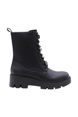 Hazelnoot Ankelboot