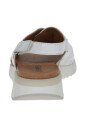 sandales-plates-en-cuir-blanc