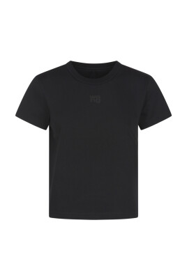 tee-noir-avec-logo-et-collier