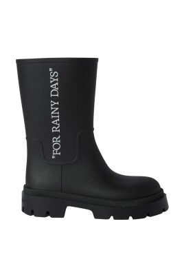 jours-pluvieux-bottes-reboot