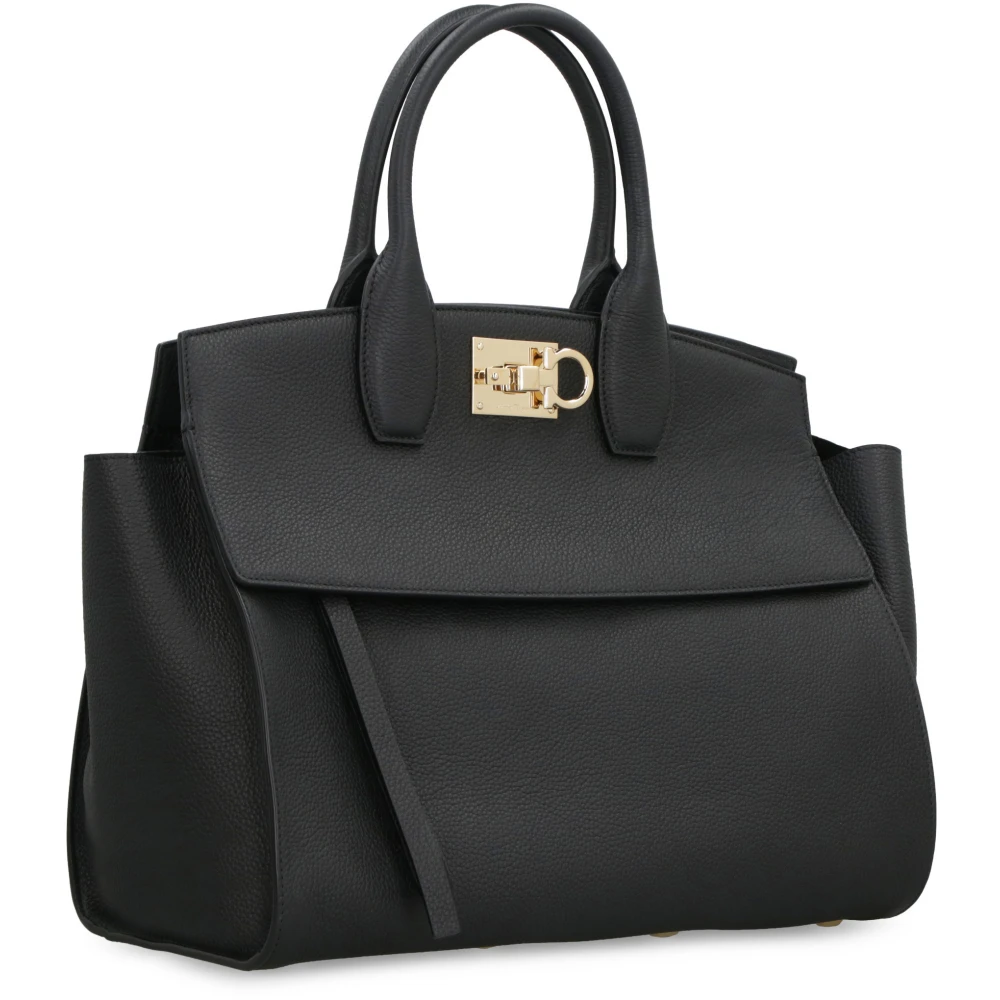 Salvatore Ferragamo Zachte leren handtas met sluiting Black Dames