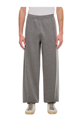 relaxed-fit-wide-leg-sweatpants