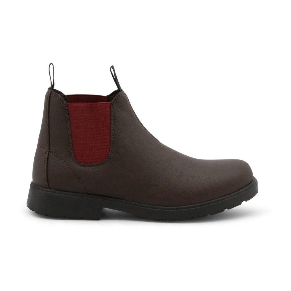 Levi's jax leather chelsea boot in best sale black