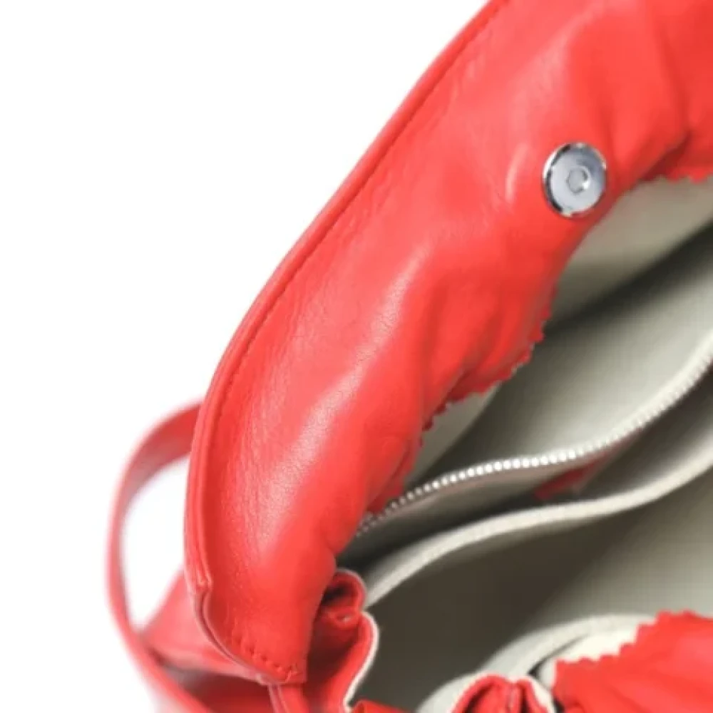 Loewe Pre-owned Leather shoulder-bags Red Dames