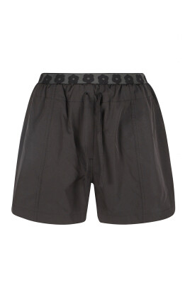 shorts-courts