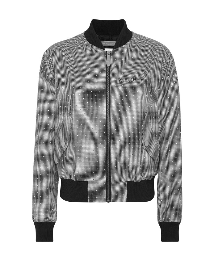veste-elegante-avec-un-design-unique