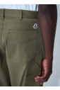 pantalon-en-coton-avec-logo-patch
