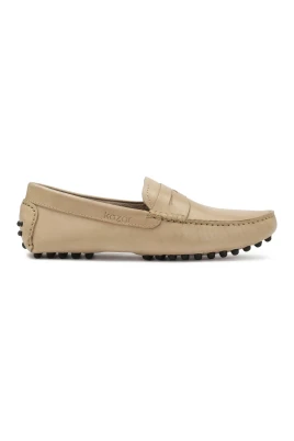 Klassiska beige kör mockasiner