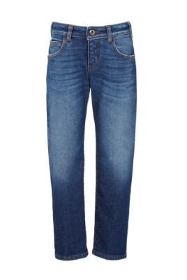 stylish-slim-fit-jeans