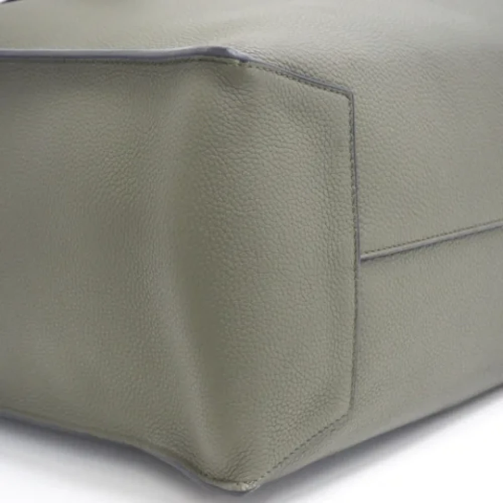 Loewe Pre-owned Leather totes Green Dames