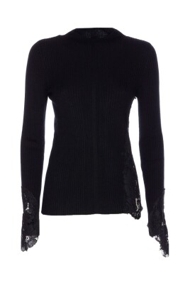 black-sweater-collection