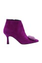 chic-heeled-boots-for-women