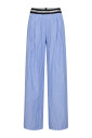 pantalon-bleu-a-rayures-decontracte