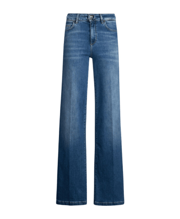 high-waisted-flare-jeans-with-belt