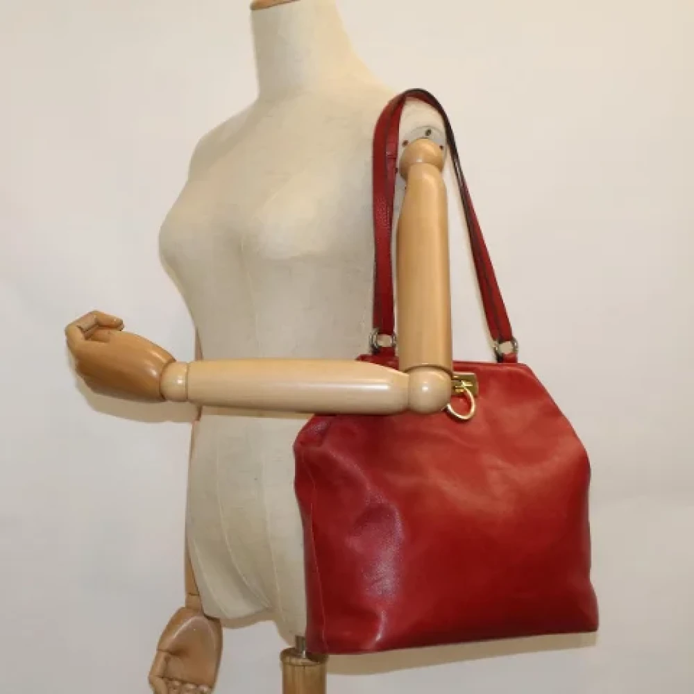 Salvatore Ferragamo Pre-owned Leather totes Red Dames