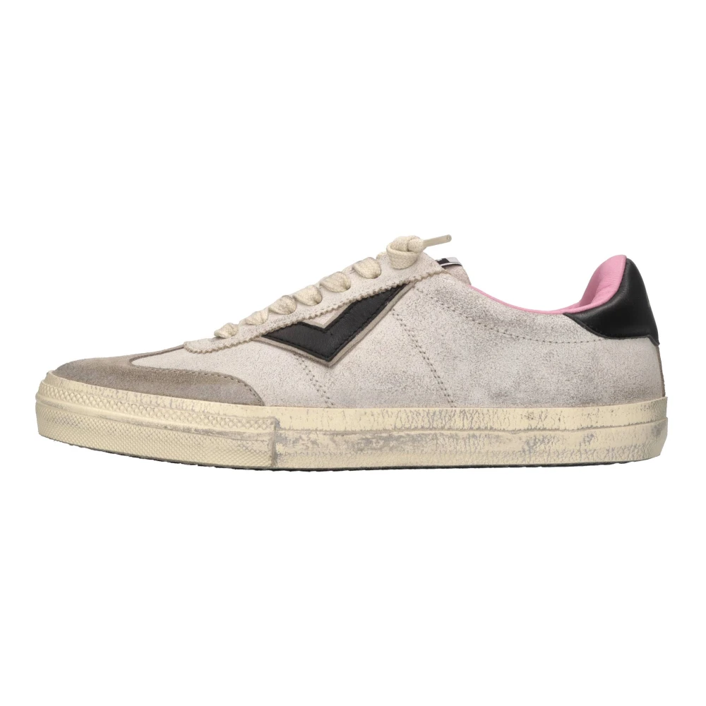 4B12 Spike D14 Sneakers Dames Schoenen Beige