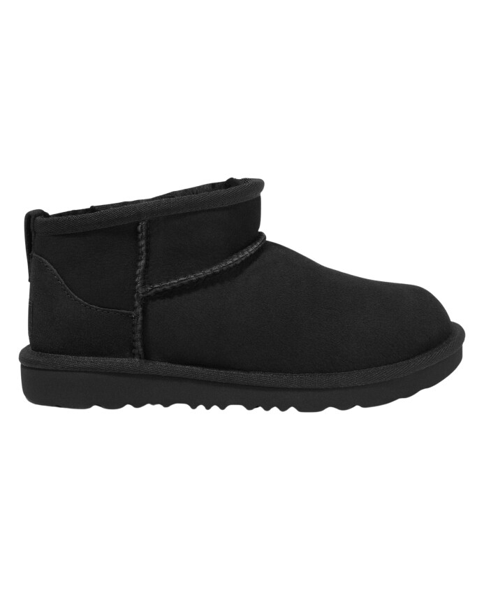 classic-ultra-mini-black-boots