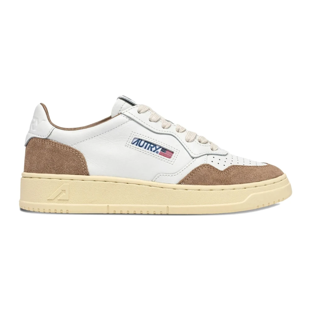 Autry Medalist Low Sneakers Dames Schoenen Bruin