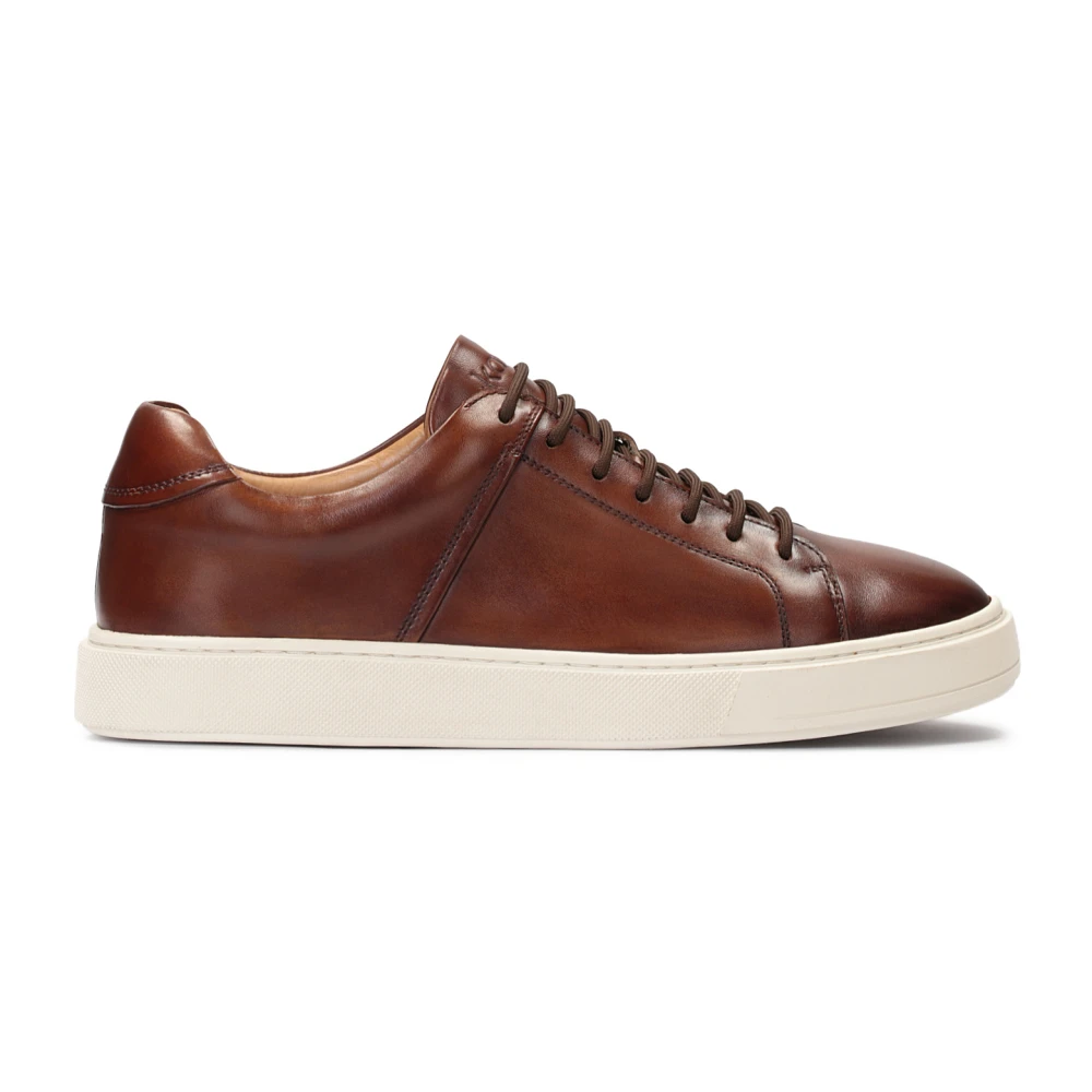 Kazar Bruine sneakers voor mannen op een witte zool Heren Schoenen