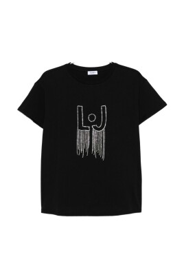 black-t-shirts-and-polos