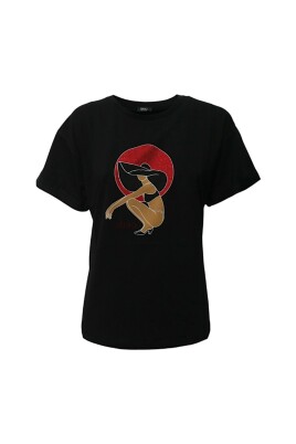 basic-t-shirt-with-round-neck
