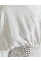 haut-corset-blanc-a-lacets