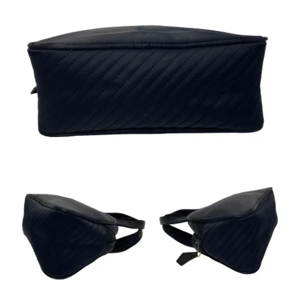 Saint Laurent Vintage Pre-owned Canvas handbags Blue Dames