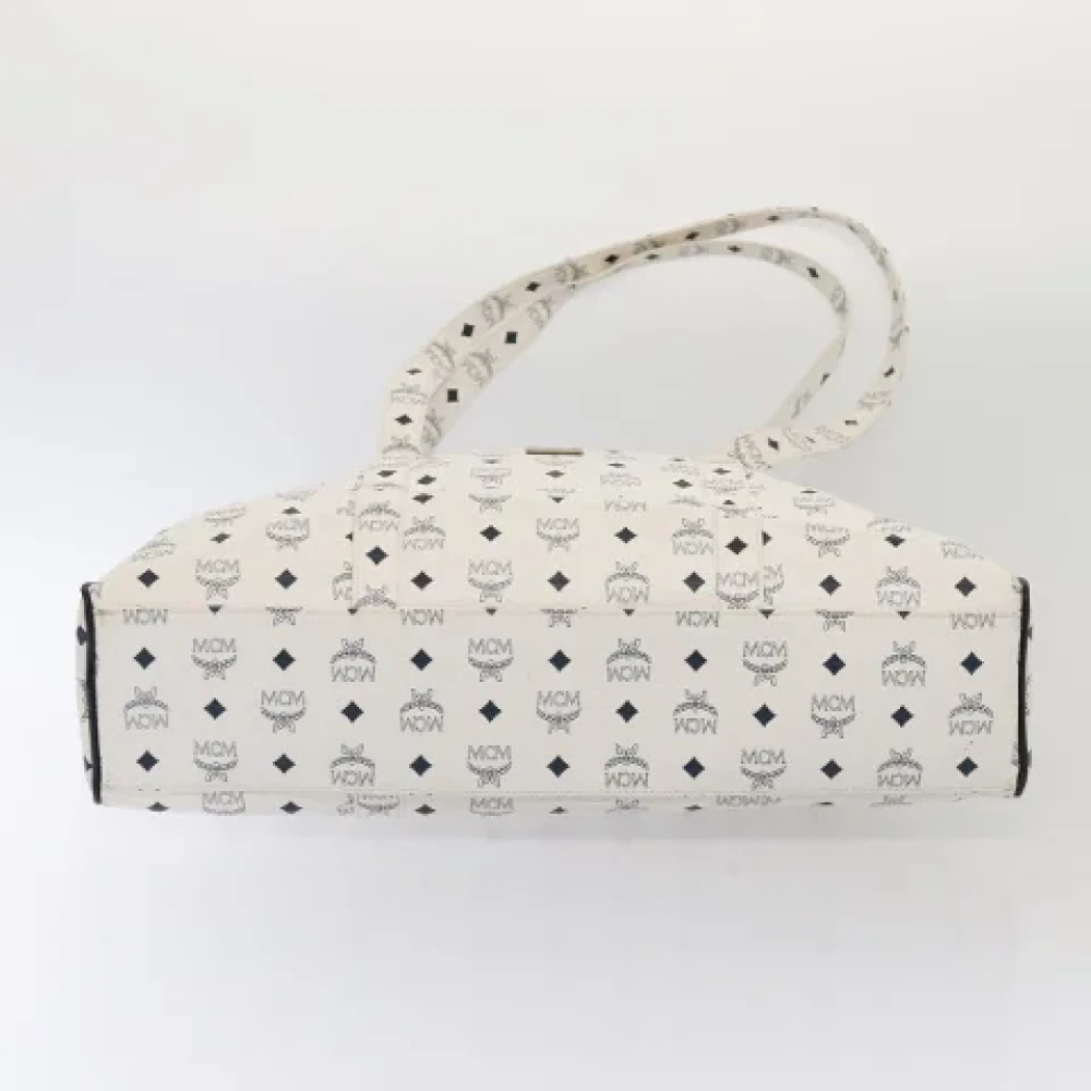 MCM Pre-owned Leather shoulder-bags White Dames