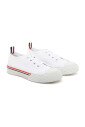 baskets-blanches-en-coton-a-rayures