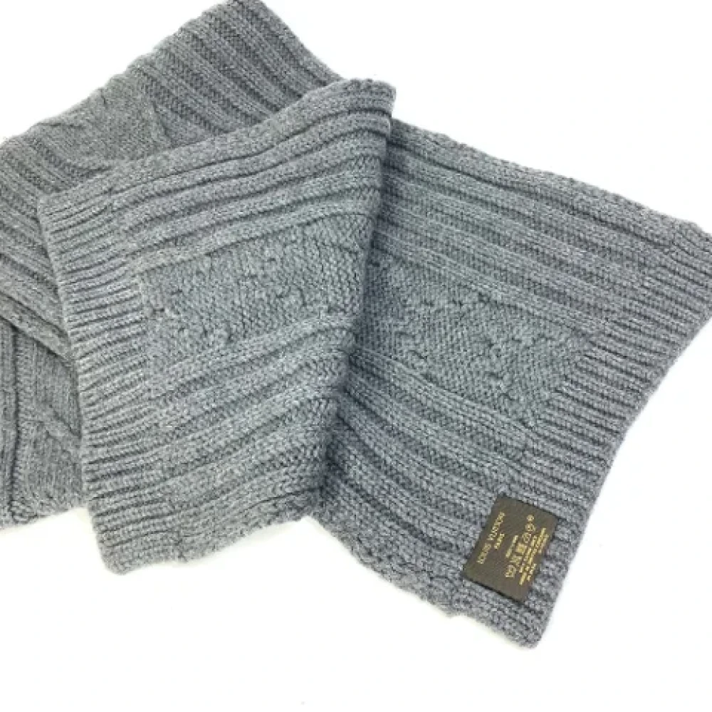 Louis Vuitton Vintage Pre-owned Wool scarves Gray Dames
