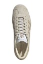 sneakers-beige-en-daim-style-elegant