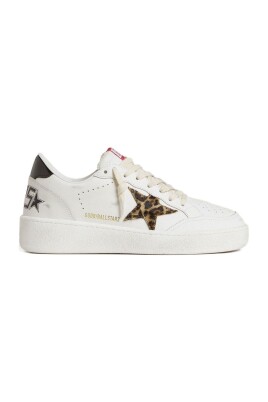 white-sneakers-for-a-stylish-look