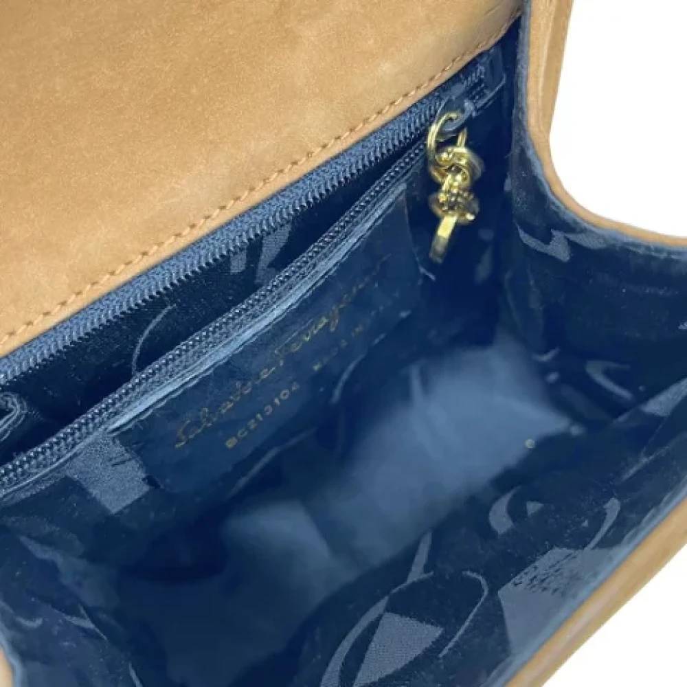 Salvatore Ferragamo Pre-owned Fabric handbags Brown Dames