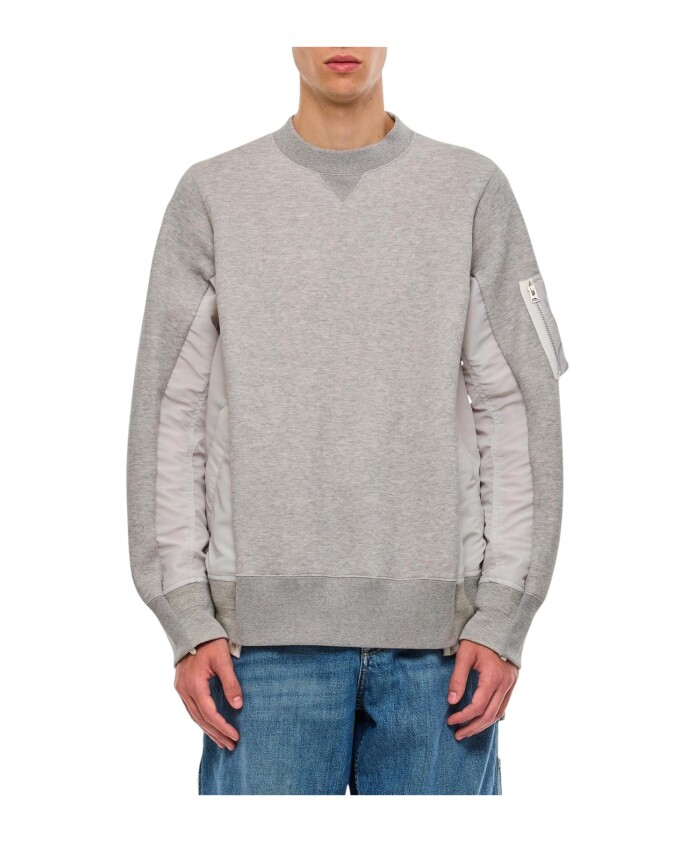 grijze-hybride-sweatshirt-stijlvolle-casual-look