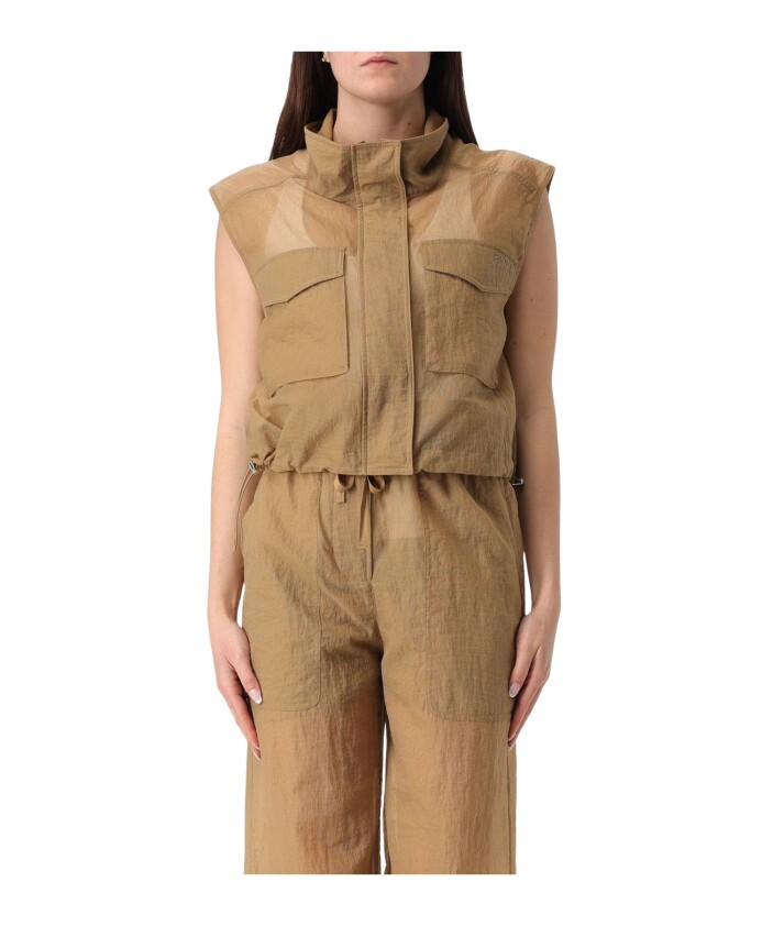 gilet-elegant-et-ajuste