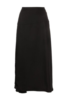 black-woman-skirt