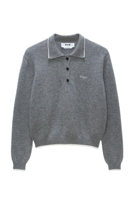 pull-gris-avec-patte-de-boutonnage