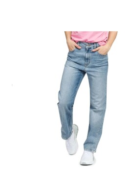 logo-jeans-for-women
